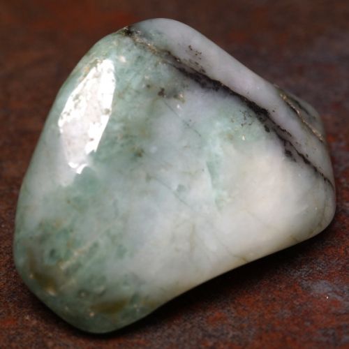 Emerald rough healing crystal | Emerald gemstone | Emerald Healing Properties | Emerald Meaning | Benefits Of Emerald | Metaphysical Properties Of Emerald | Emerald zodiac sign | Emerald birthstone |